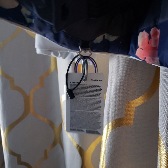 Obermeyer Ski Jacket - Picture 5 of 8